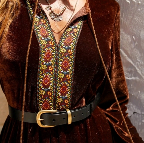 SHEIN VELVET EMBROIDERED DRESS SZ S - Picture 3 of 5